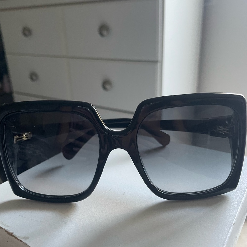 Gucci Logo 59MM Oversized Square Sunglasses - Picture 2 of 4